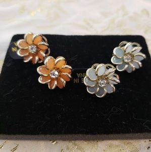 💕Flower Pierced Earings - 2 Pair